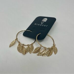 Hoop Earrings with Leaves NWT